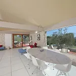 Villa Elena *
